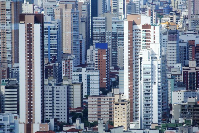 Empresas brasileiras priorizam agentes de IA para 2026