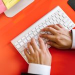 Anthropic acusa a Alibaba de copiar Claude en una operación con 25 mil cuentas