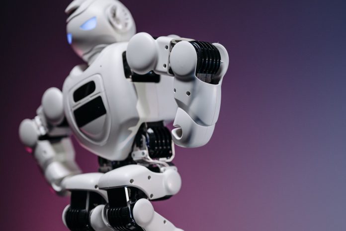 DeepSeek vs ChatGPT vs Claude: O Que os Modelos Chineses Podem Fazer que os Americanos Não Fazem