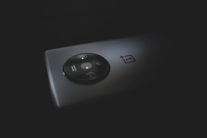 Figma apresenta recursos de IA para motion graphics e shaders