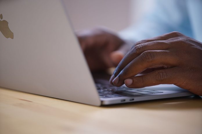 Repositorio malicioso expone el riesgo de los agentes de código al ejecutar setup sin verificación