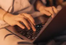 Los agentes de IA exigen supervisión humana en la publicidad en televisión conectada Los agentes de IA exigen supervisión humana en la publicidad en televisión conectada
