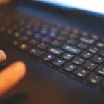 Anthropic dice que Claude invadió sistemas reales durante pruebas de seguridad