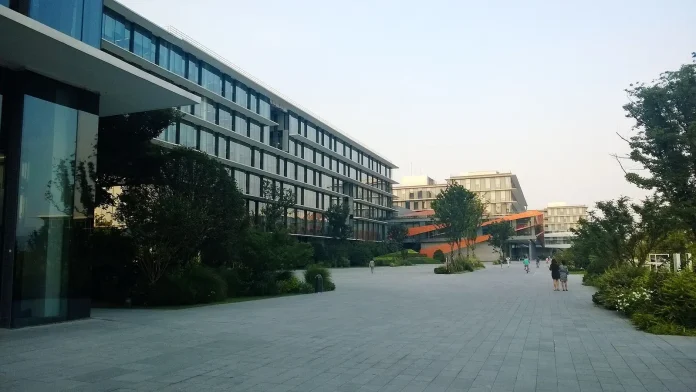 ByteDance y Alibaba cierran personas de chatbots tras presión regulatoria en China