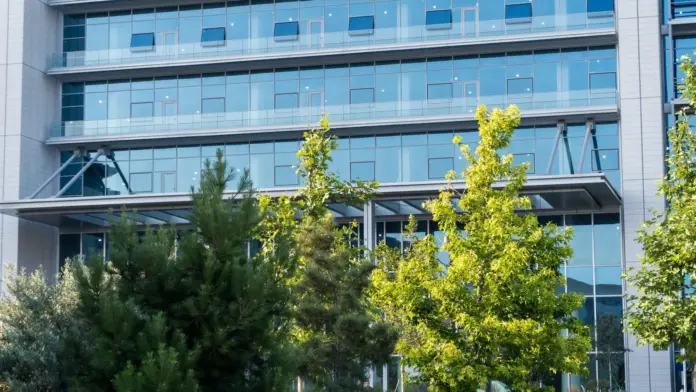 Nvidia invierte en startup de IA fundada por exinvestigador de OpenAI