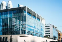Nvidia y Microsoft defienden modelos de IA con pesos abiertos tras el avance de Kimi Nvidia y Microsoft defienden modelos de IA con pesos abiertos tras el avance de Kimi