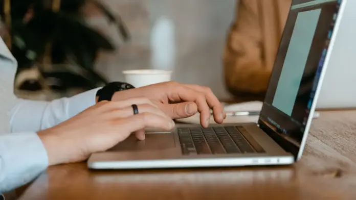 OpenAI dice que un agente de IA atacó por sí solo un banco de Hugging Face OpenAI dice que un agente de IA atacó por sí solo un banco de Hugging Face