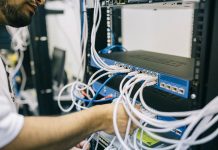 OpenAI, Meta y xAI compiten por modelos de IA más baratos y eficientes OpenAI, Meta y xAI compiten por modelos de IA más baratos y eficientes