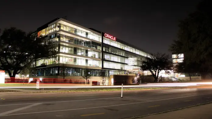 Oracle lleva agentes de IA gobernados a Fusion Applications Oracle lleva agentes de IA gobernados a Fusion Applications