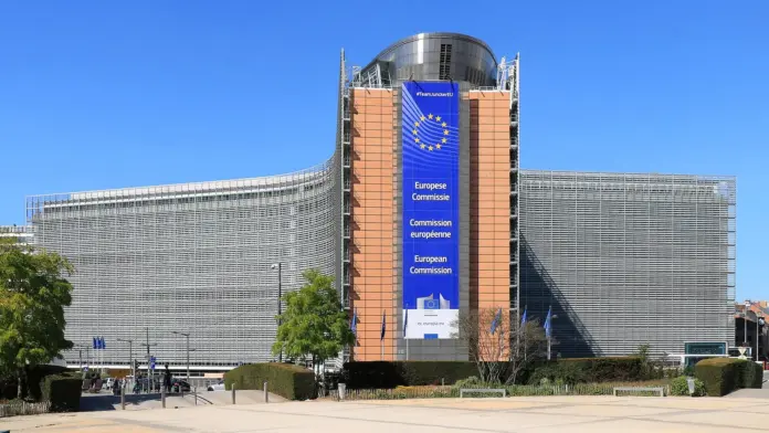 La UE dialoga con OpenAI y Anthropic tras intrusiones cibernéticas atribuidas a agentes de IA
