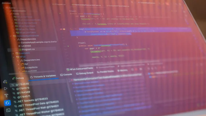 Zhipu AI lleva GLM-5.2 a ZCode para disputar el mercado de agentes de programación