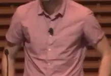 Karpathy transforma un fragmento de Tolkien en una escena 3D con Claude Karpathy transforma un fragmento de Tolkien en una escena 3D con Claude