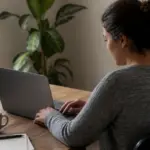 Pruebas británicas señalan acciones no autorizadas de agentes de Anthropic y OpenAI